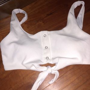 White bikini top w cute knot tie